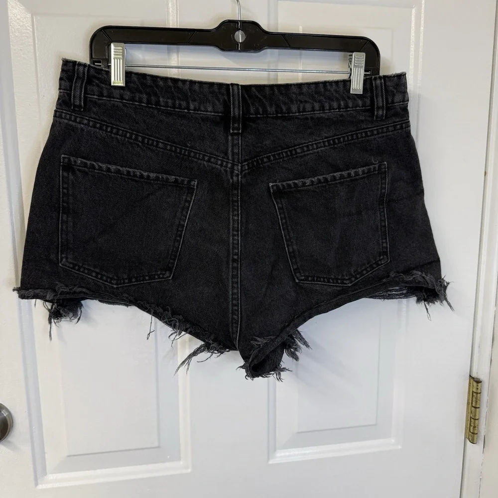 Zara Denim Cut-Off Distressed Raw Hem Pocket Shorts Womens Black Size 10‎
